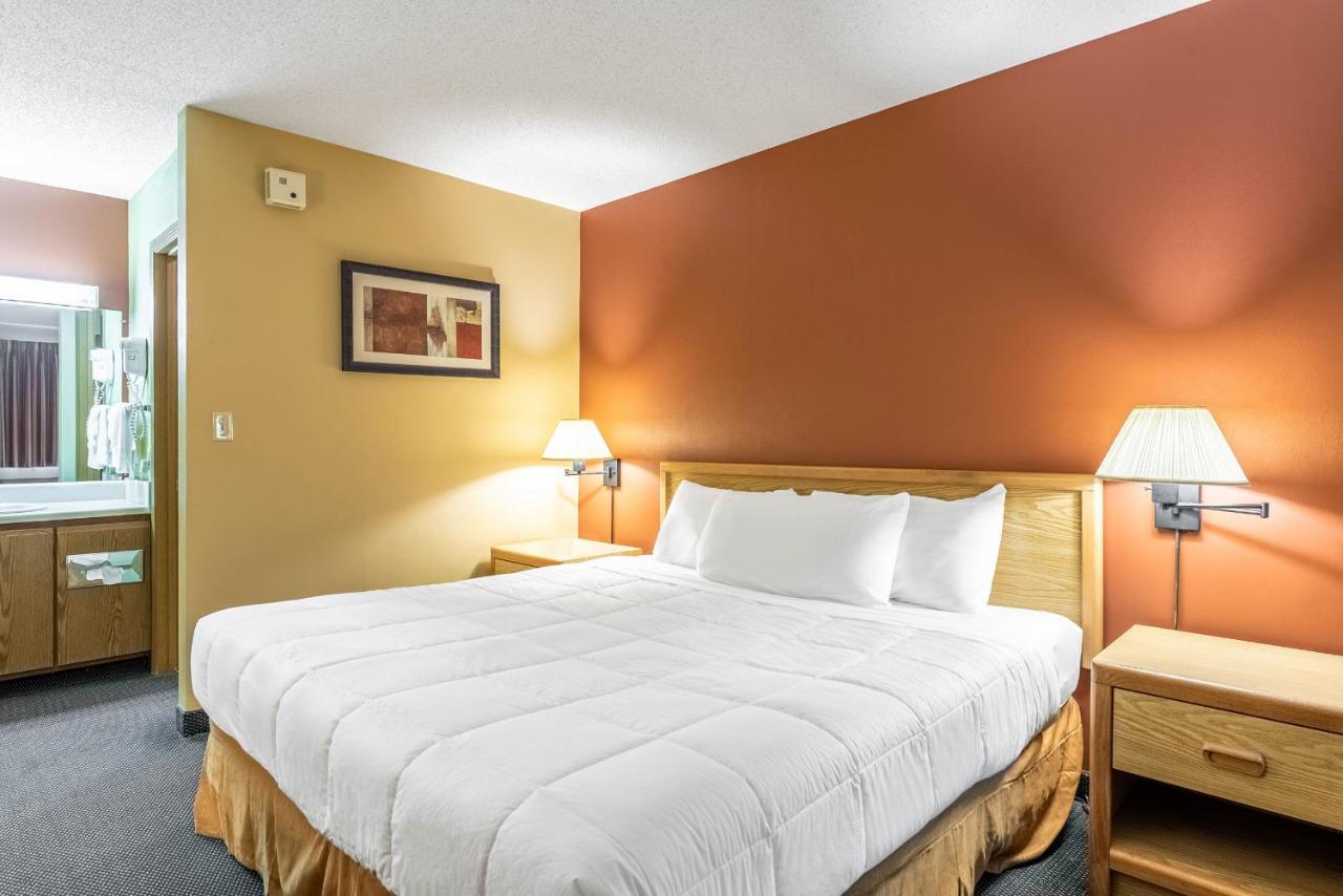 | Americas Best Value Inn St. Marys