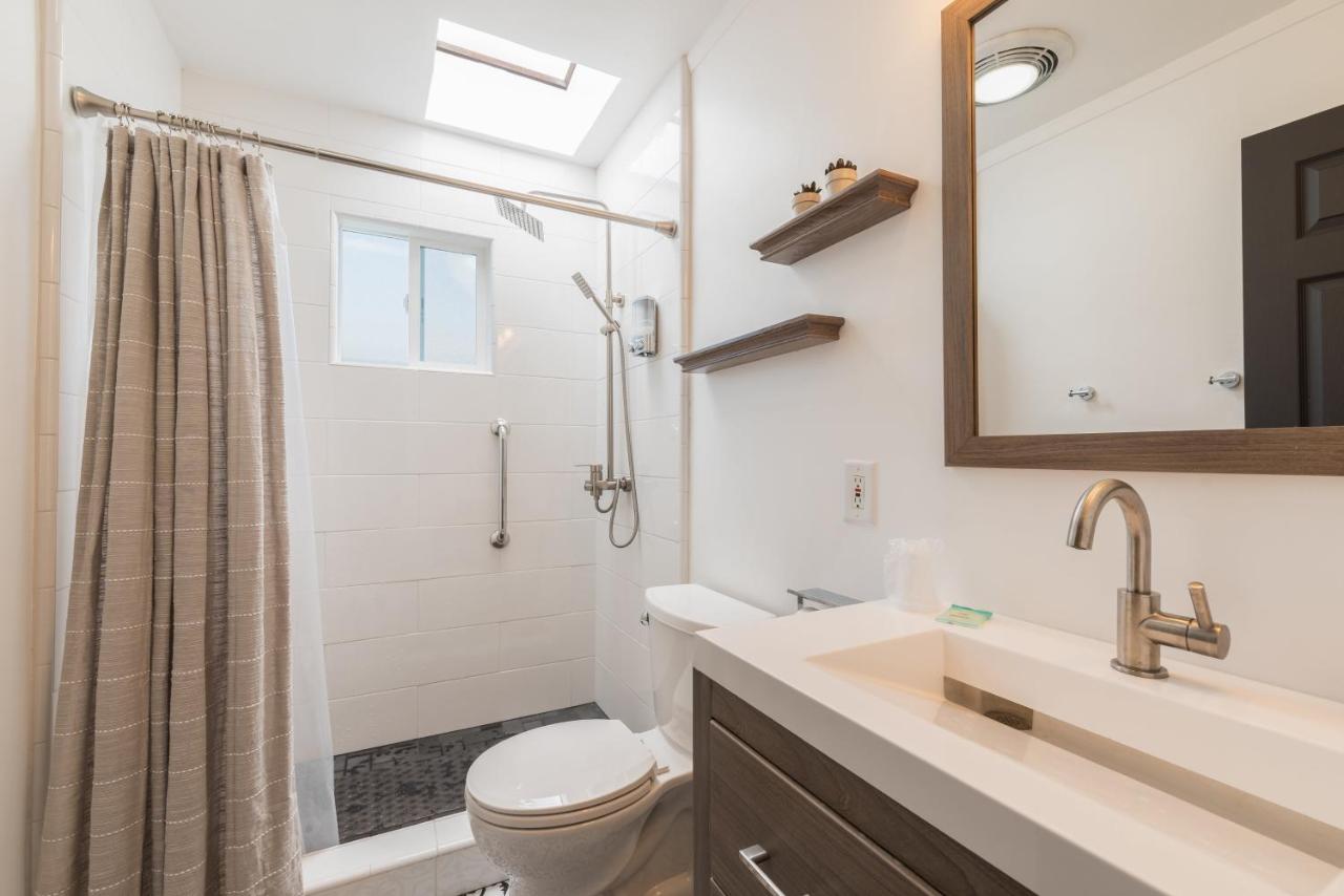 Deluxe King Suite at Shell Beach Inn