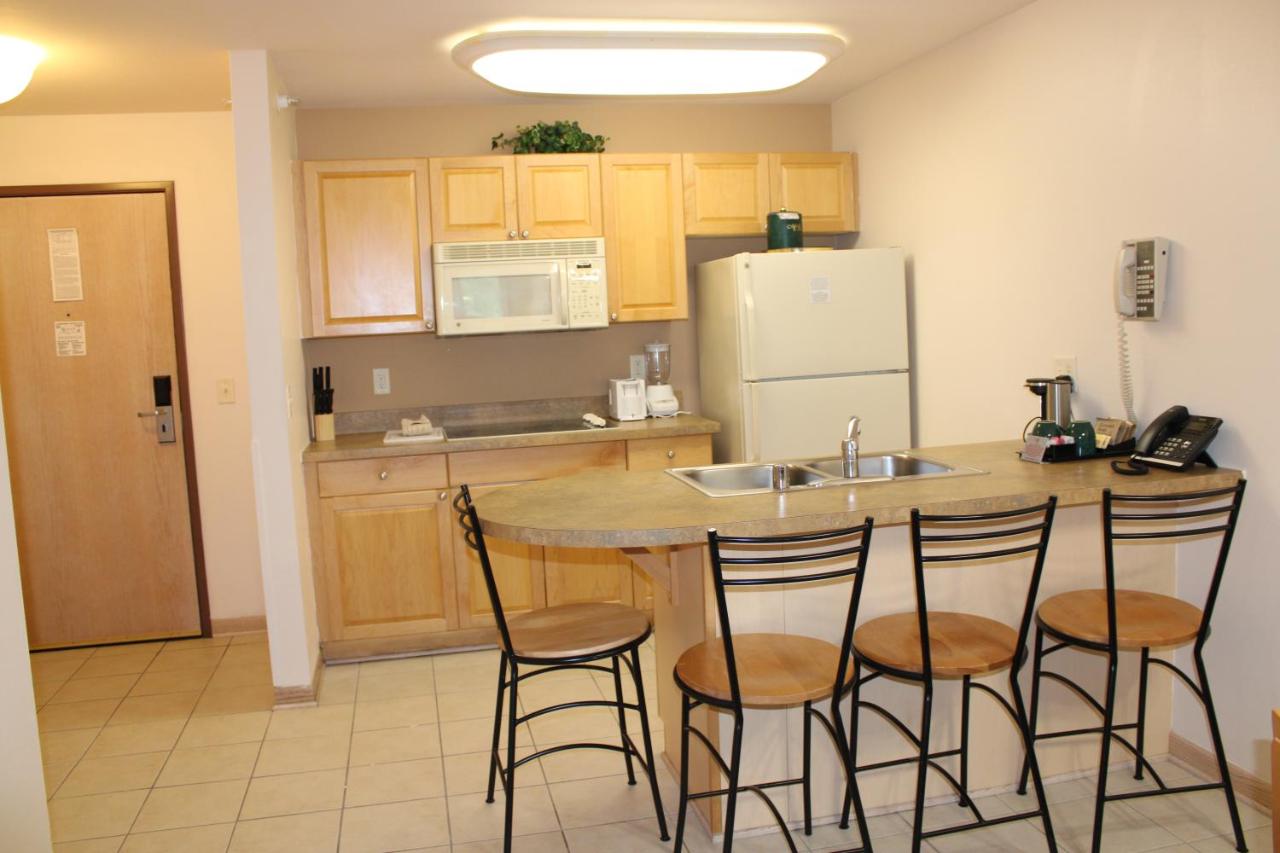  | Mill Creek Hotel