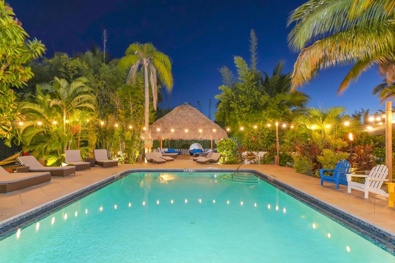  | Siesta Key Palms Resort