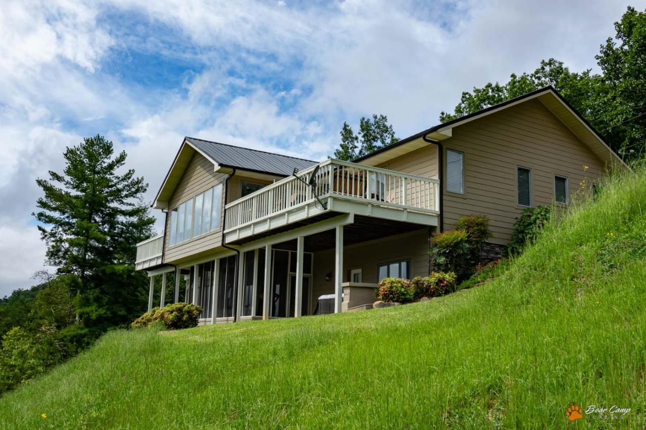  | Leconte Mountain Lodge