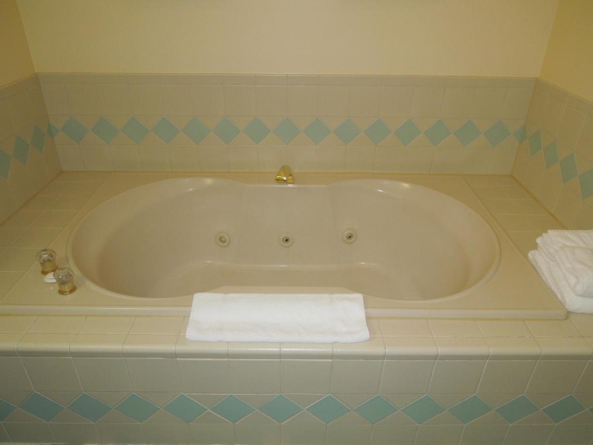| Bridges Guest Quarters