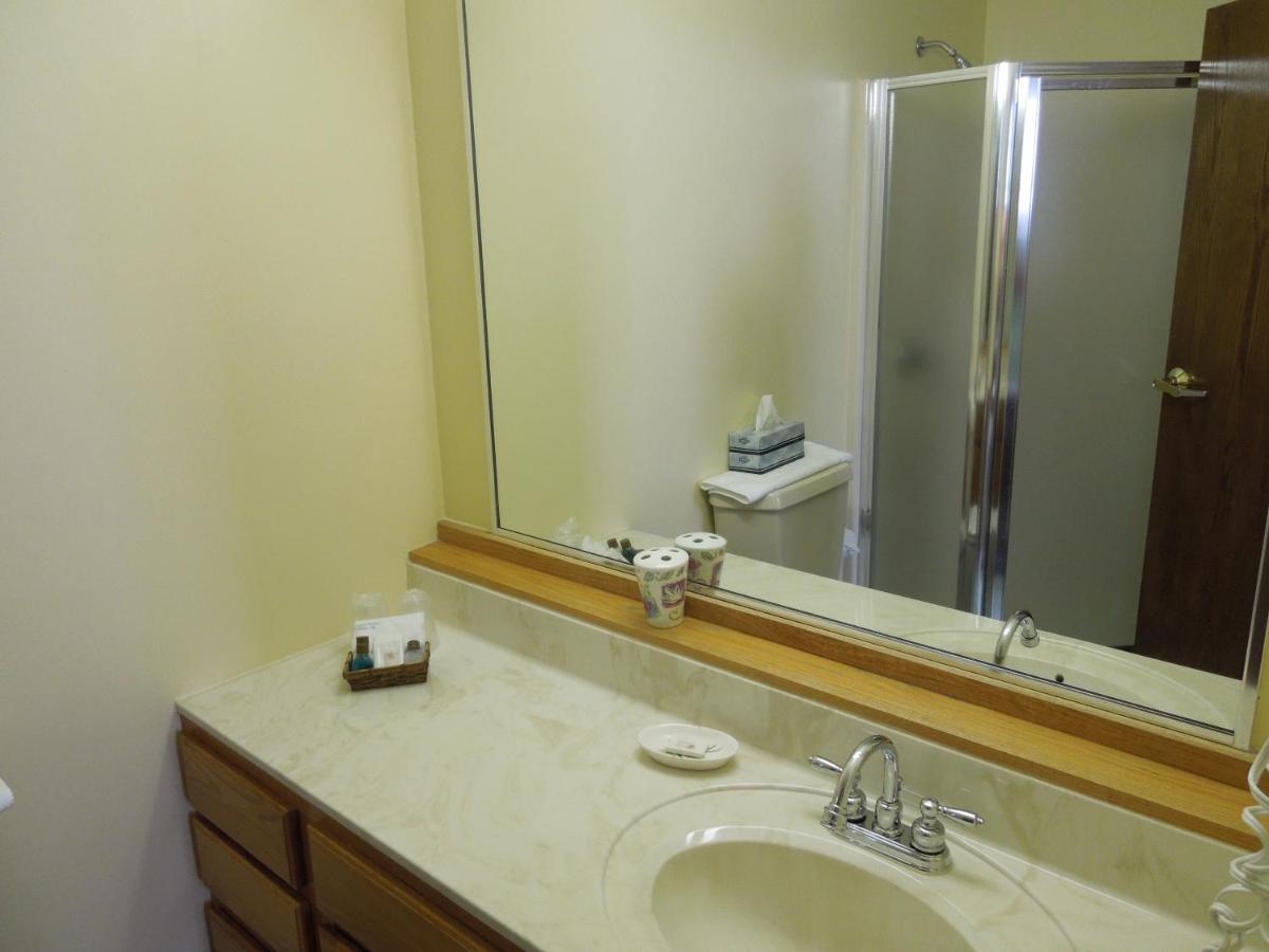 | Bridges Guest Quarters