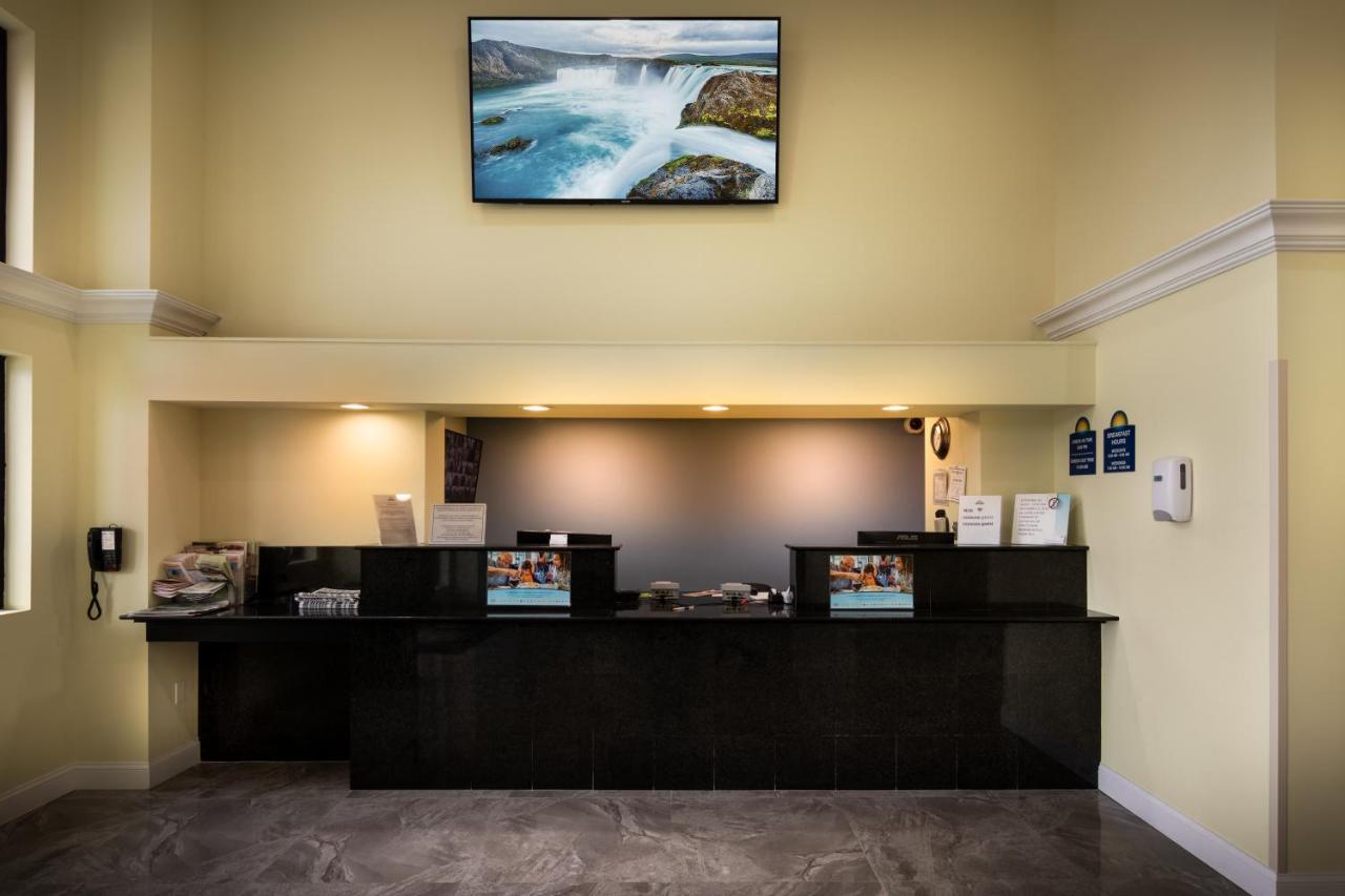 | Days Inn by Wyndham Wayne