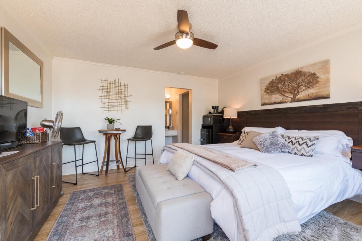 King Room at Shell Beach Inn