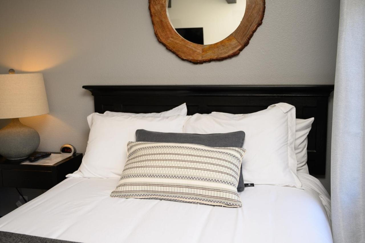 Room with Two Double Beds at Shell Beach Inn