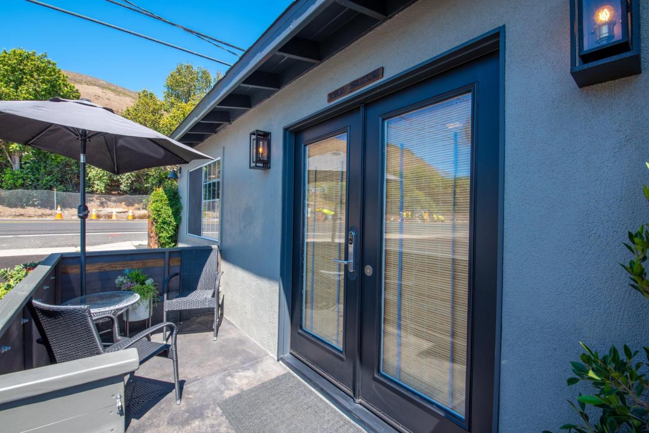 Deluxe King Suite at Shell Beach Inn