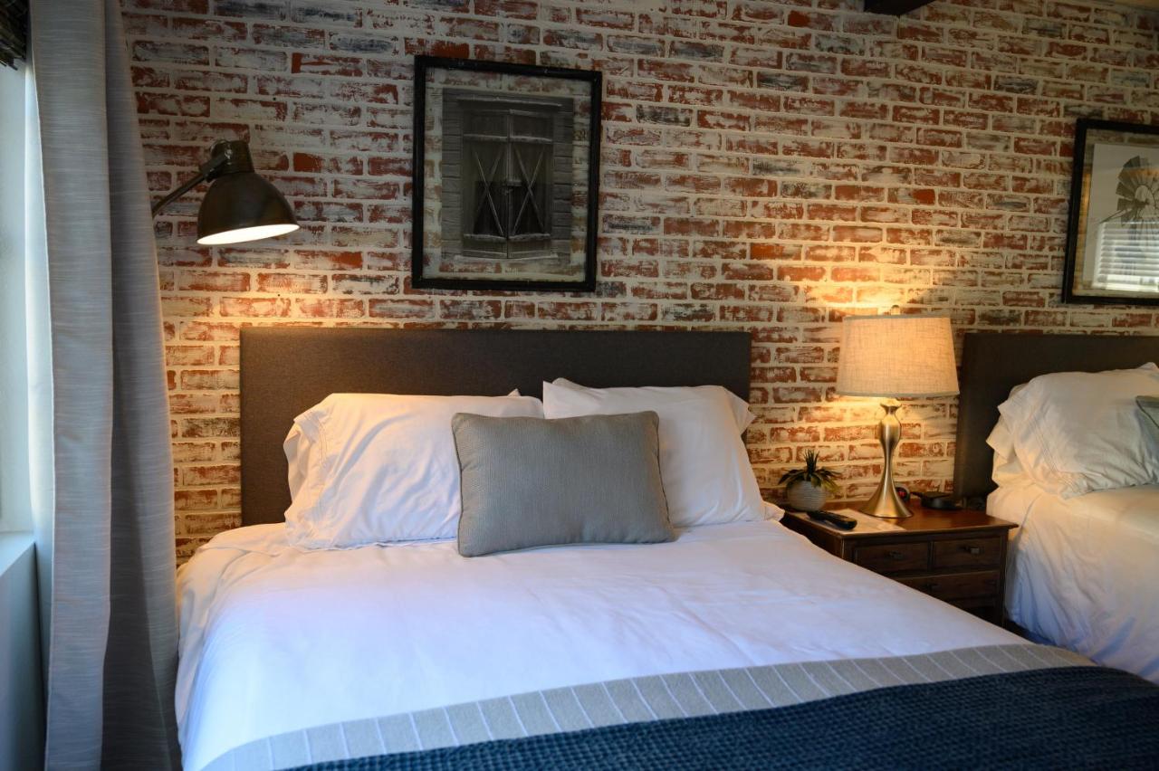 Queen Room with Two Queen Beds at Shell Beach Inn