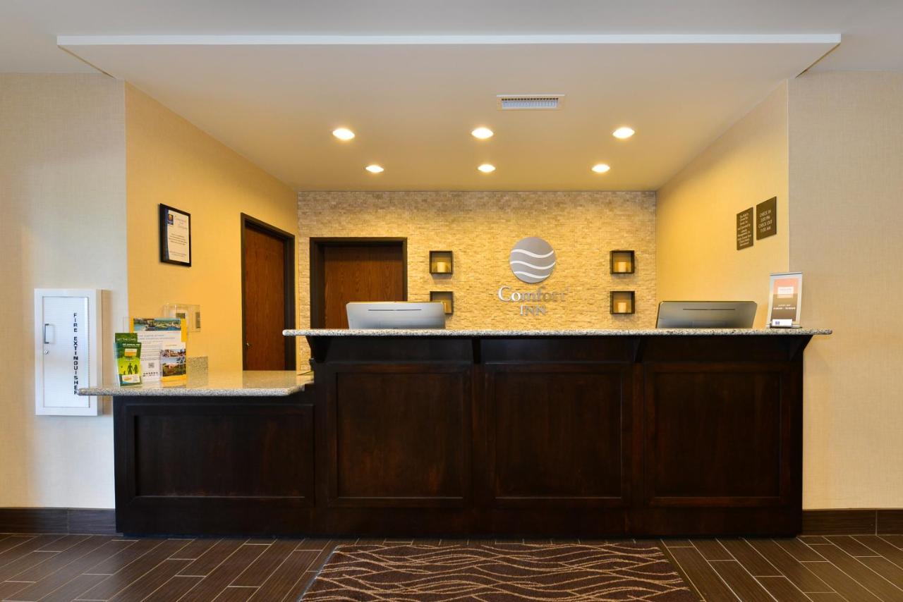  | Comfort Inn Saint Clairsville