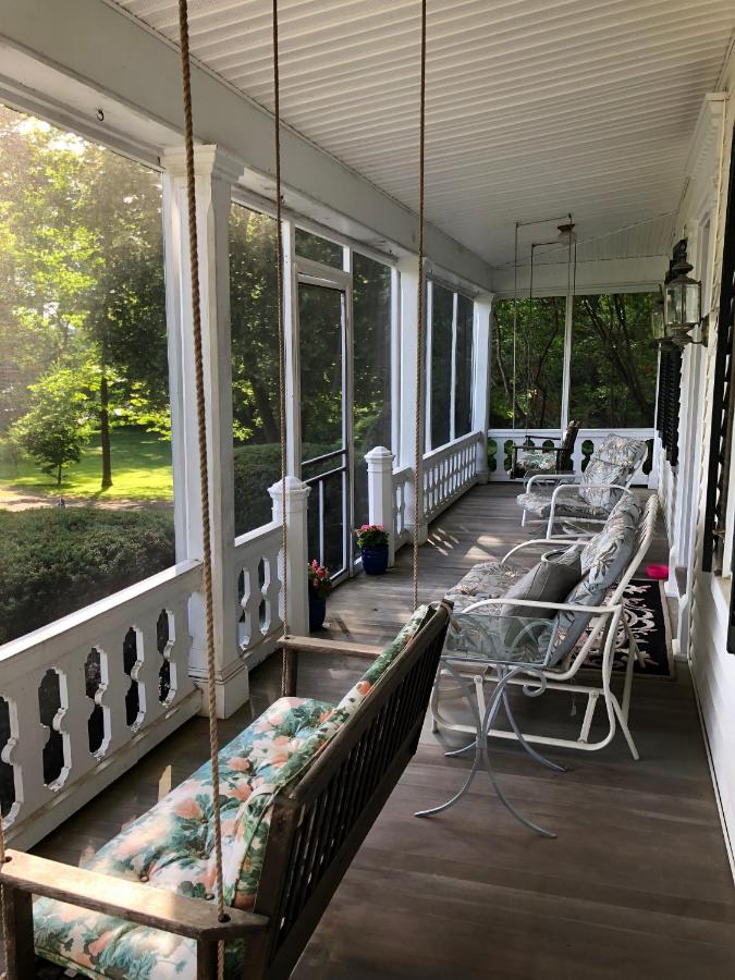 | Aiken Manor B&B