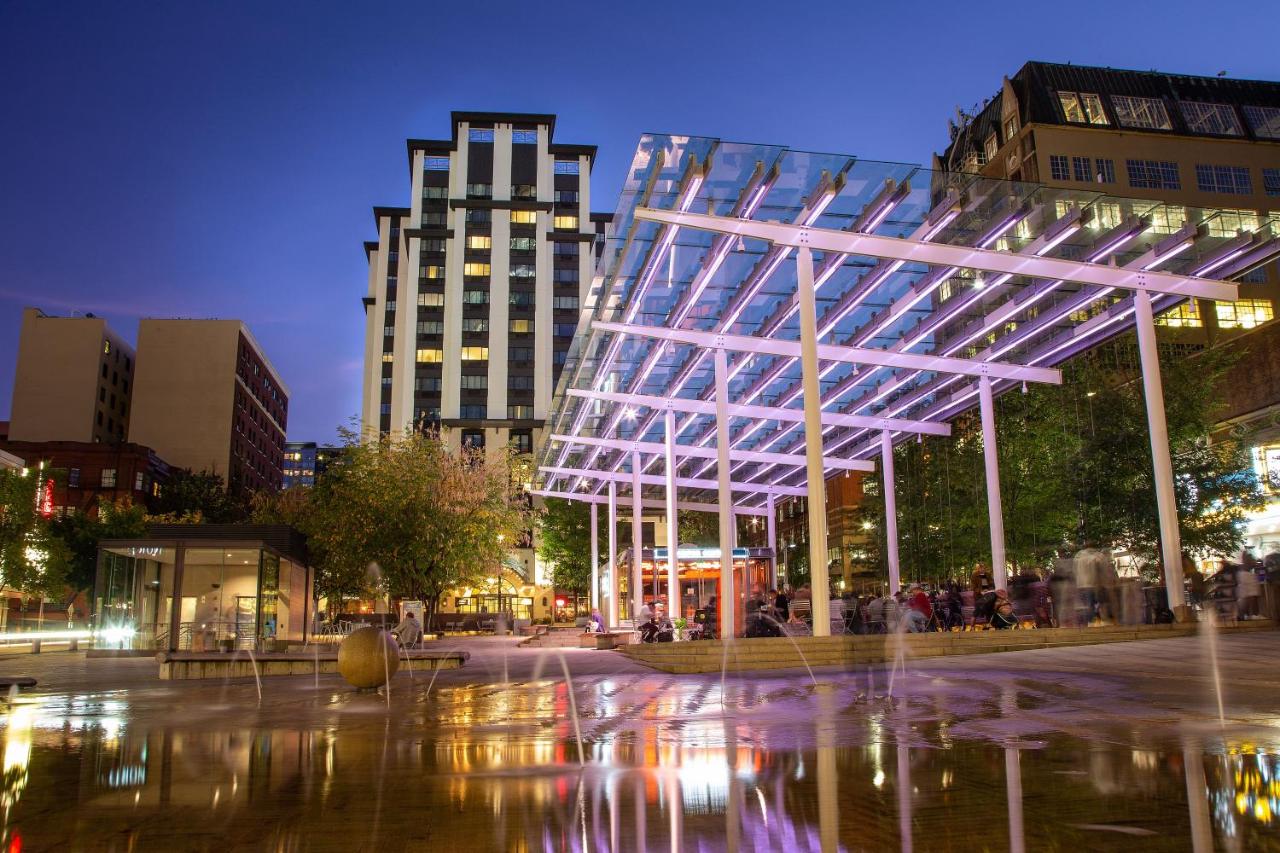  | The Paramount Hotel Portland