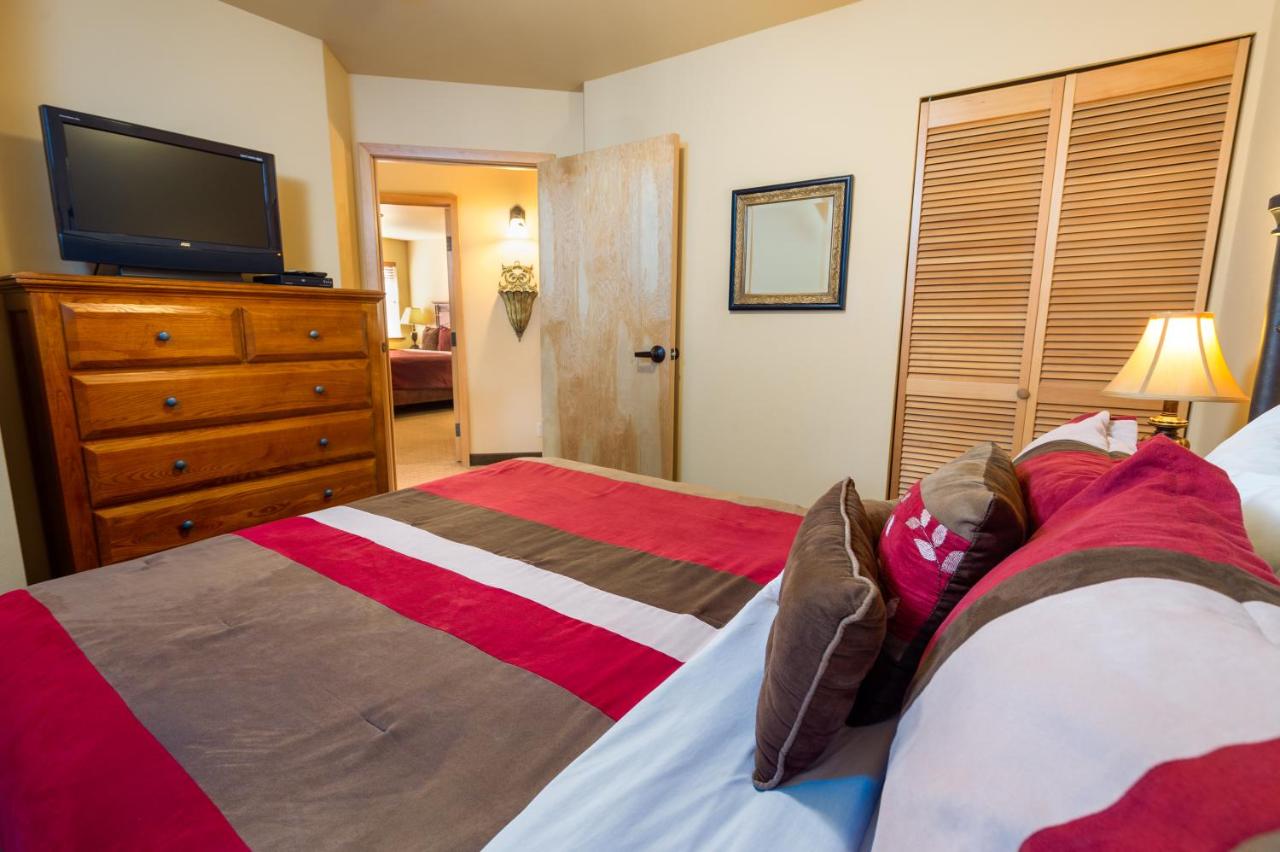 Deluxe Apartment at Icicle Village Resort