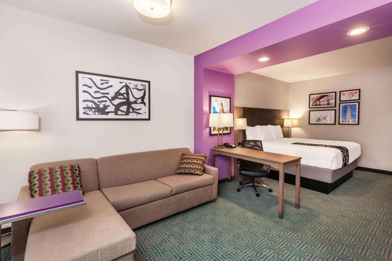 Deluxe King Room - Non-Smoking at La Quinta Inn & Suites by Wyndham Lafayette Oil Center