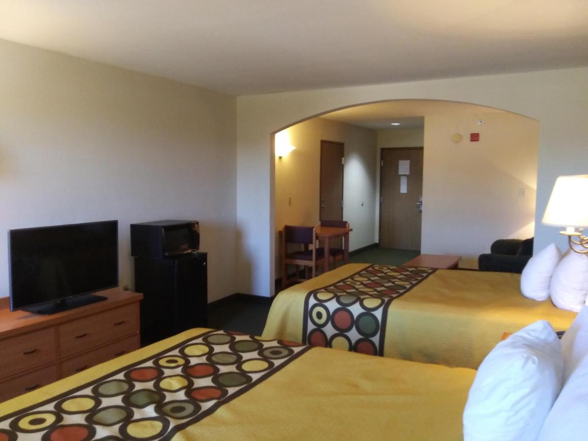 Deluxe Studio Suite with Two Queen Beds - Non-Smoking at Super 8 by Wyndham Columbia East