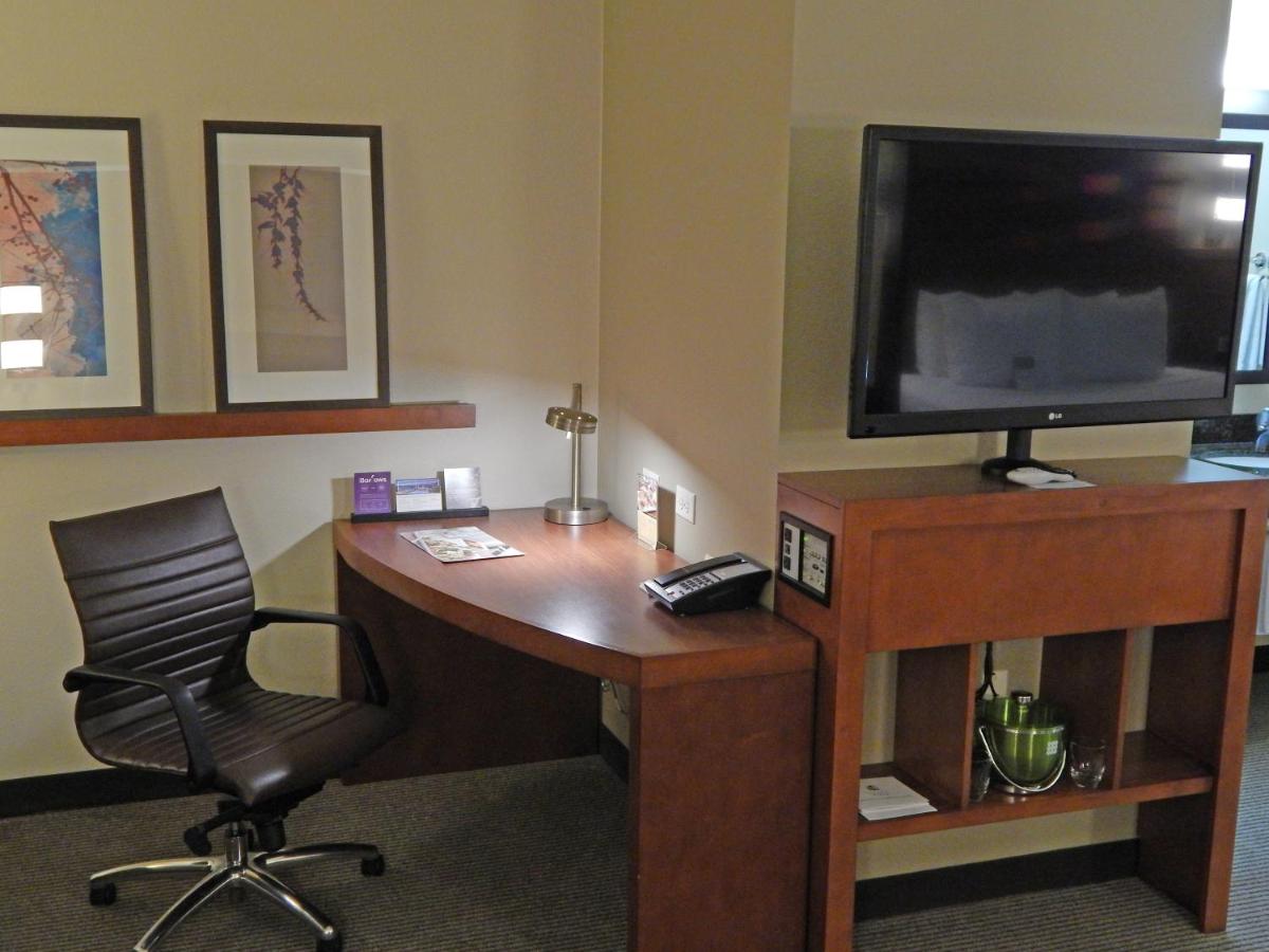 One King Bed at Hyatt Place Corpus Christi