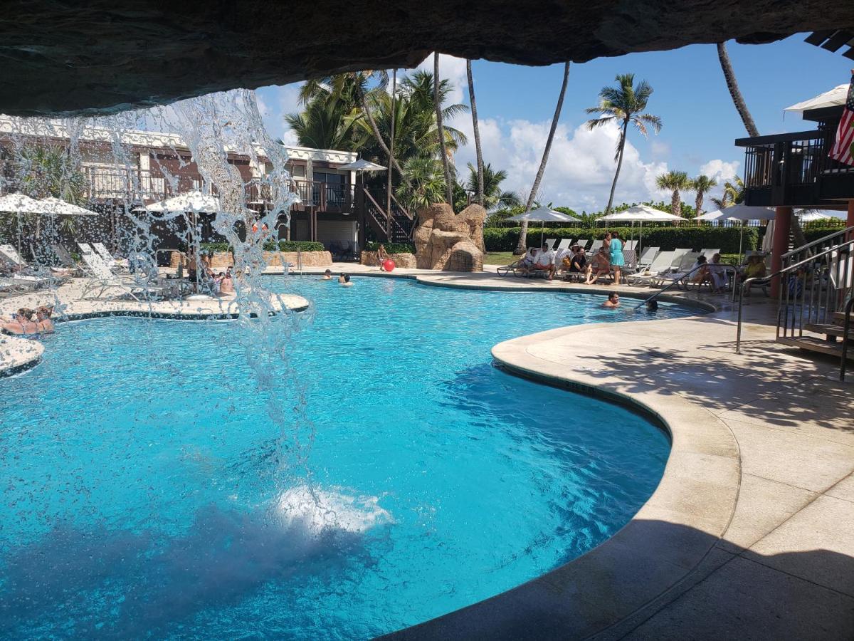 | 2 Bedroom 2 Bath Beachfront Condo on Miami Beach Millionaire Row