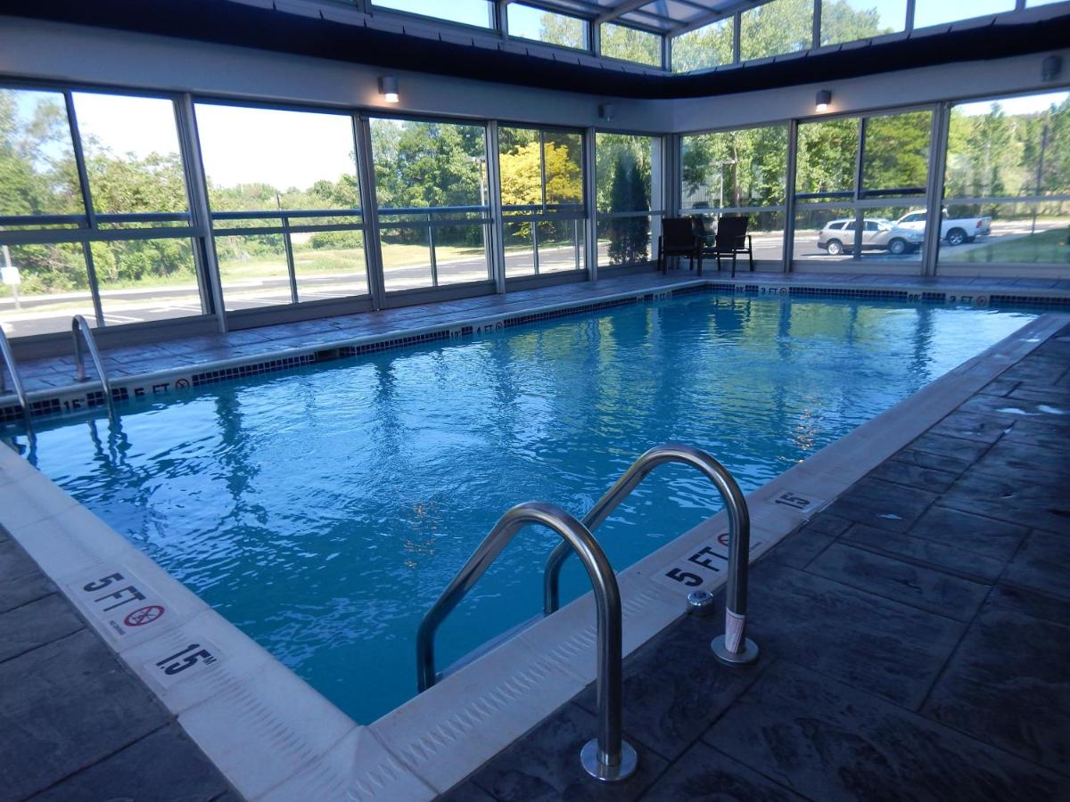 | Holiday Inn Express Milford, an IHG Hotel