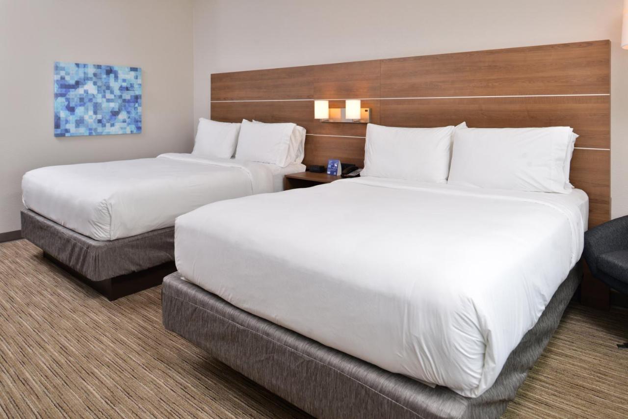 Queen Room with Two Queen Beds - Non-Smoking at Holiday Inn Express Early by IHG