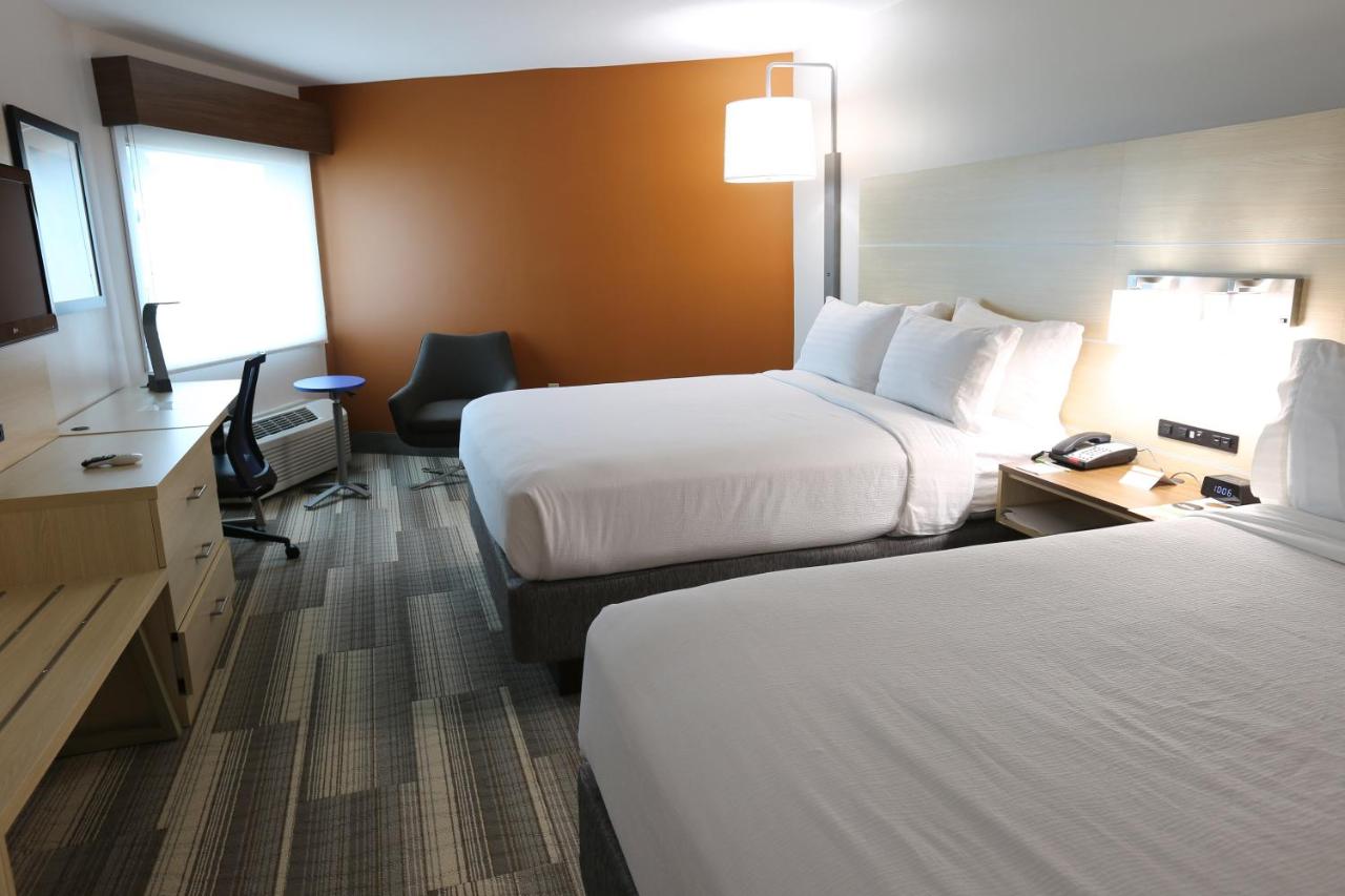 Queen Room with Two Queen Beds - Non-Smoking at Holiday Inn Express Biloxi - Beach Blvd by IHG