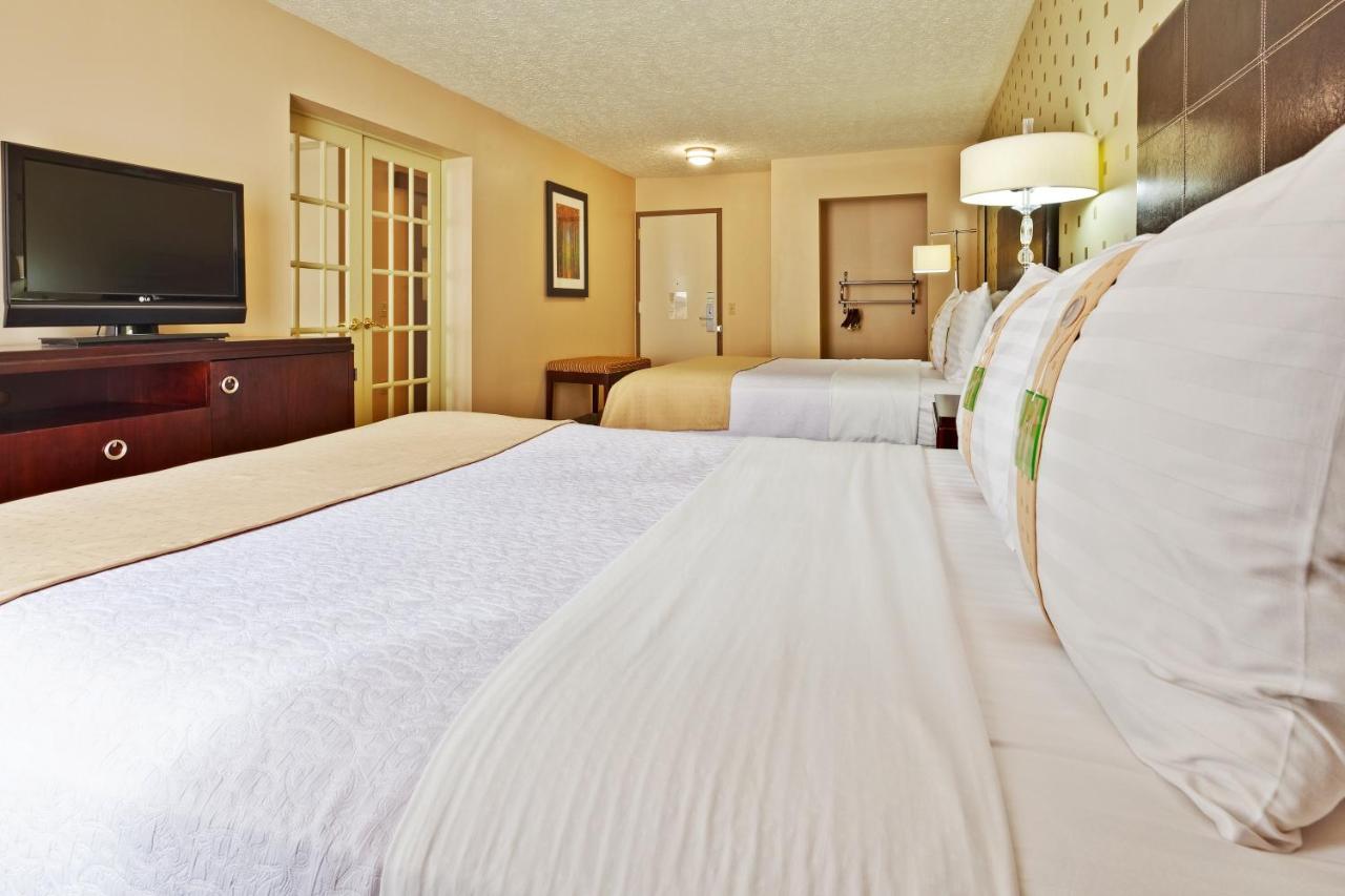  | Holiday Inn Bloomington, an IHG Hotel