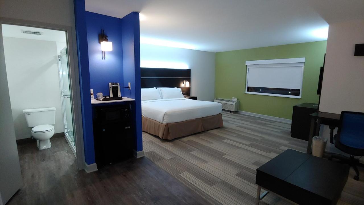 | Holiday Inn Express Rolling Meadows - Schaumburg Area, an IHG Hotel