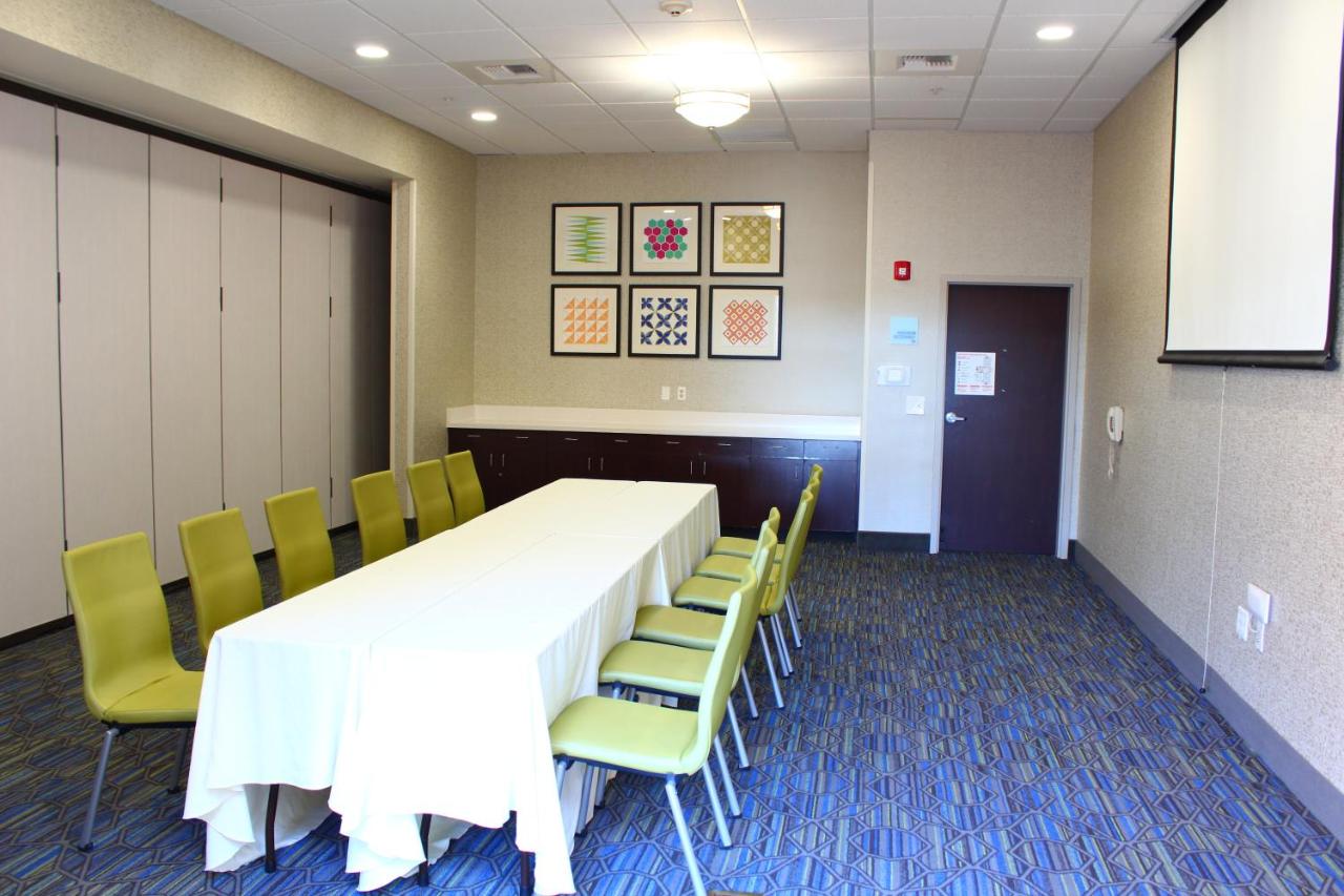  | Holiday Inn Express & Suites Napa American Canyon, an IHG Hotel