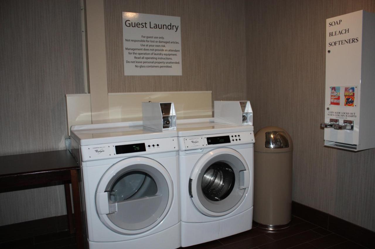 | Holiday Inn Express - Ludlow - Chicopee Area, an IHG Hotel