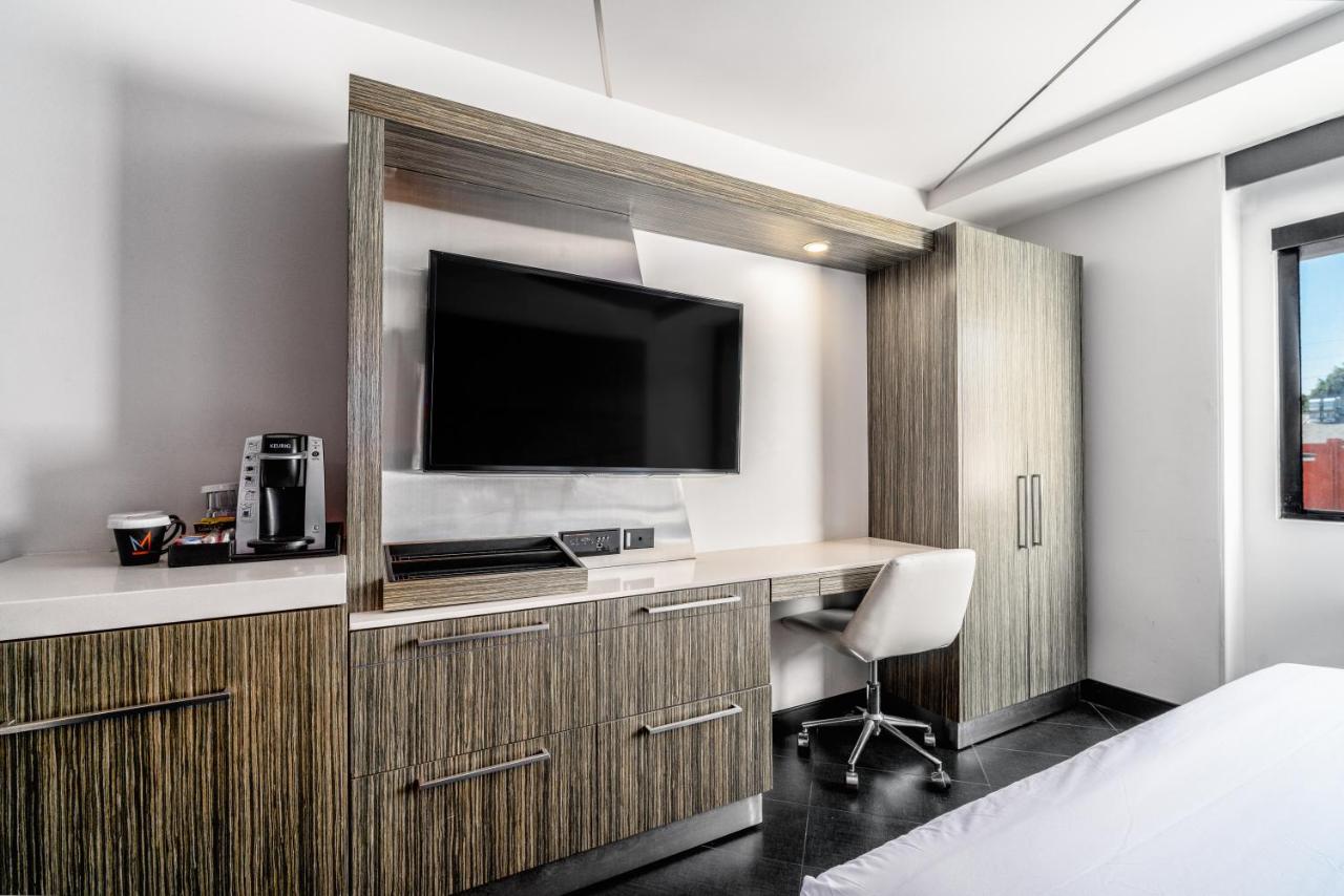 King Room at The Moment Hotel
