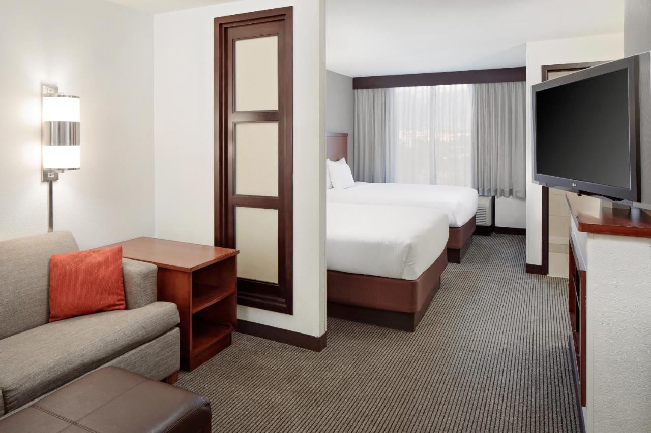Double Room with Two Double Beds - High Floor at Hyatt Place Ontario / Rancho Cucamonga