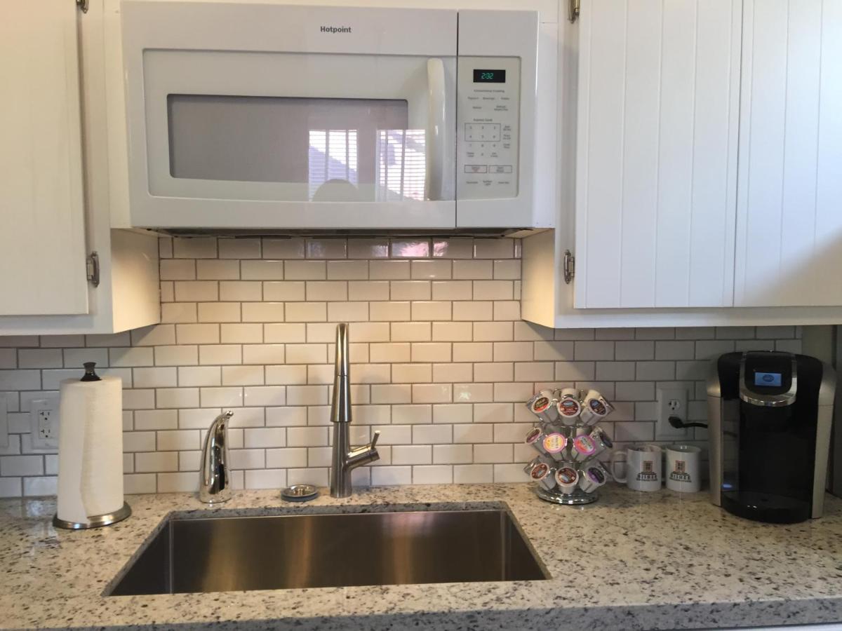| Bisbee Brownstone Suites