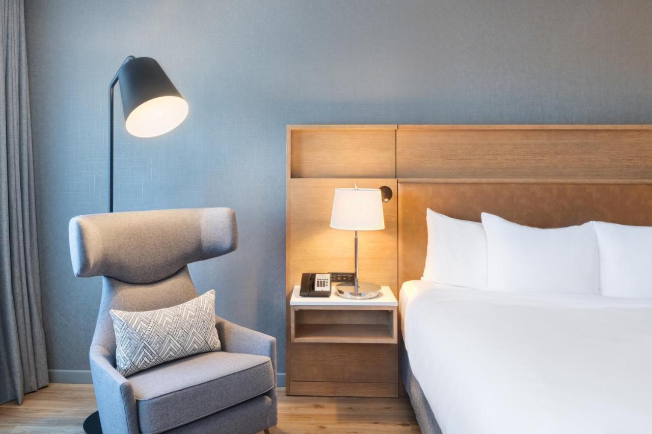 King Room - Non-Smoking at Radisson Hotel Nashville Airport