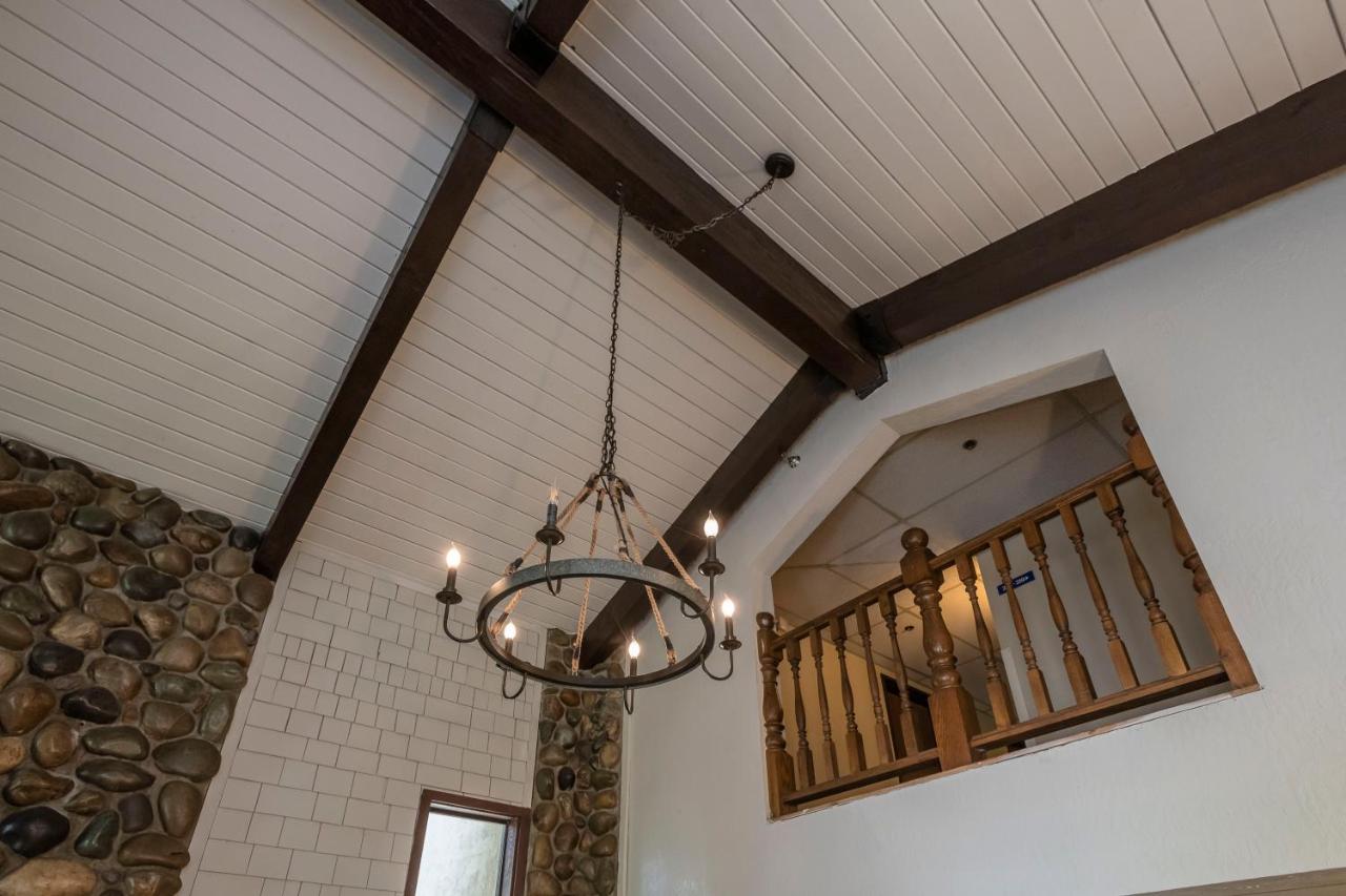 | Inn At Truckee