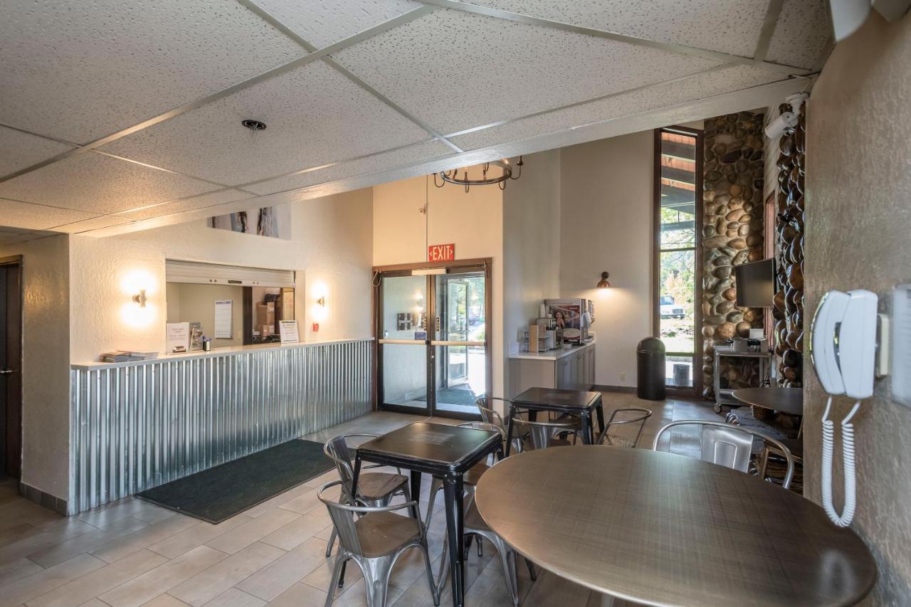 | Inn At Truckee