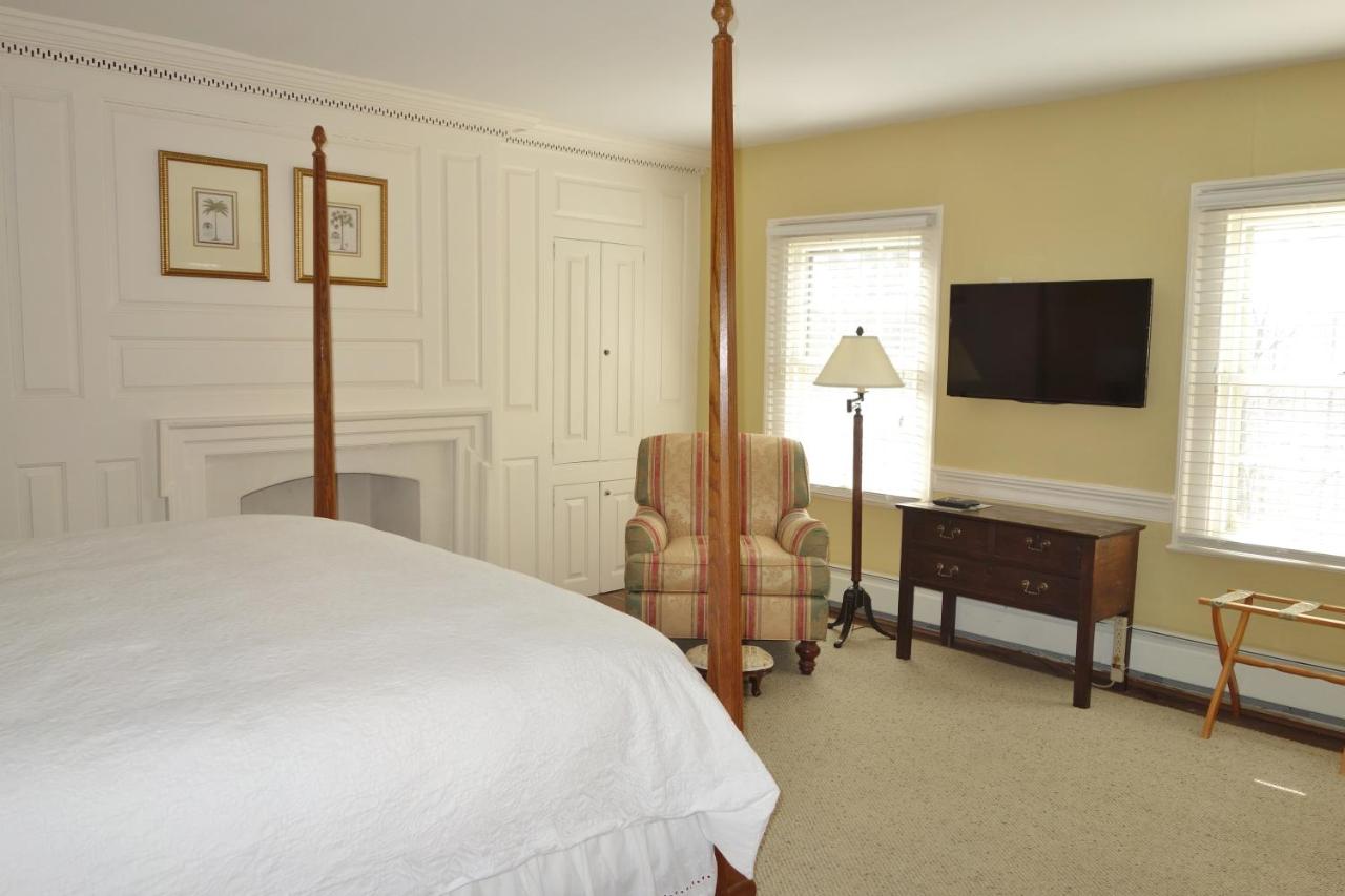 | Inn at Glencairn