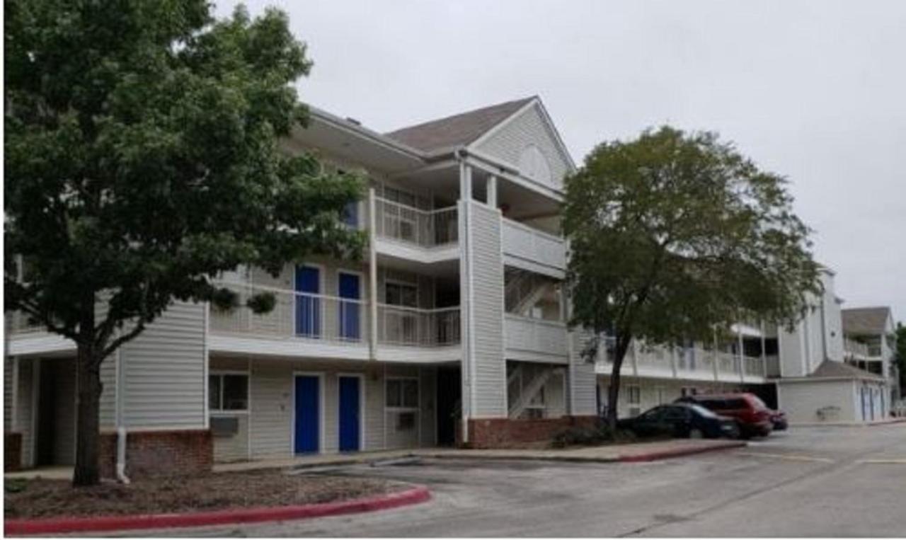  | InTown Suites Extended Stay San Antonio TX - Perrin Beitel Road