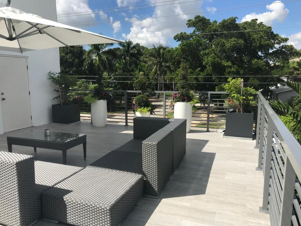 | CASA HERMÈS Wilton Manor - Gay Guesthouse