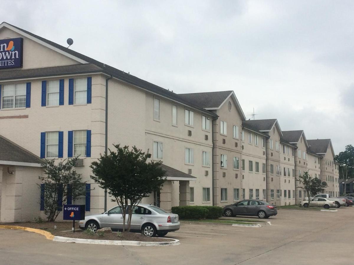  | InTown Suites Extended Stay Select Houston TX - Brook Hollow