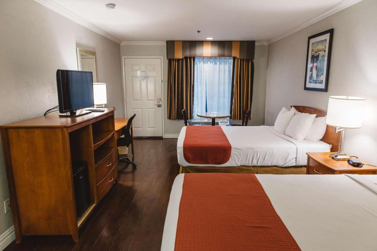 Queen Room with Two Queen Beds - Non-Smoking at Best Western Palm Garden Inn