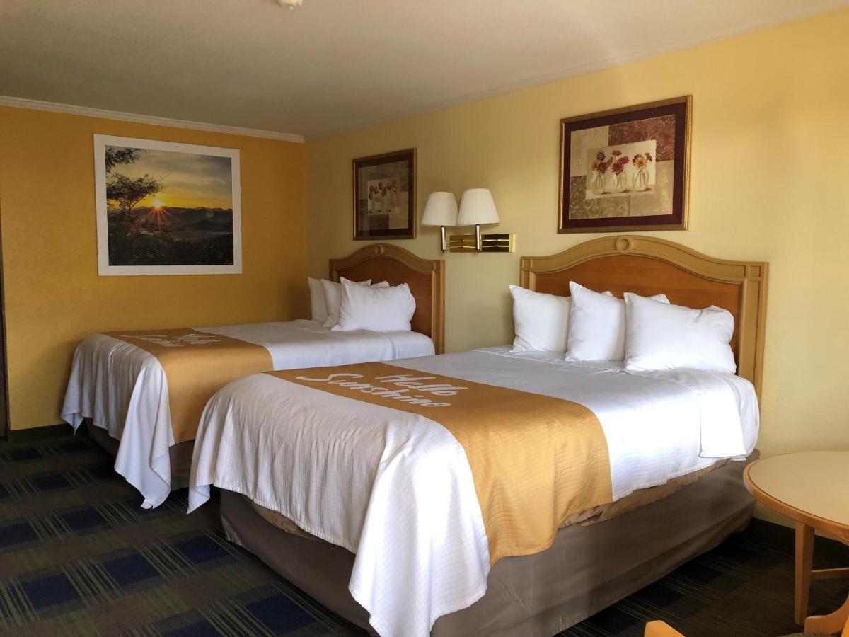 Queen Room with Two Queen Beds - Non-Smoking at Days Inn by Wyndham Alamogordo/White Sands
