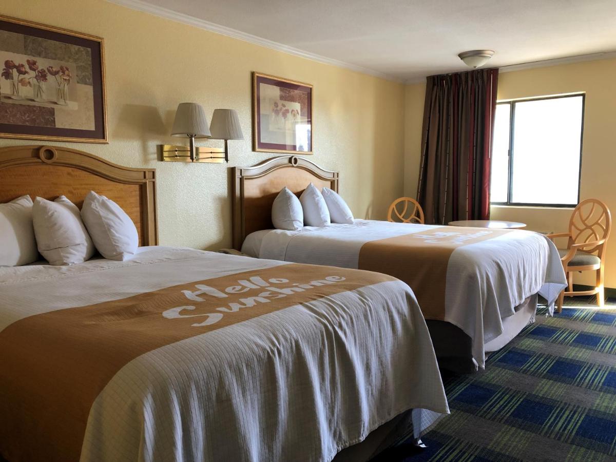 Queen Room with Two Queen Beds - Non-Smoking at Days Inn by Wyndham Alamogordo/White Sands