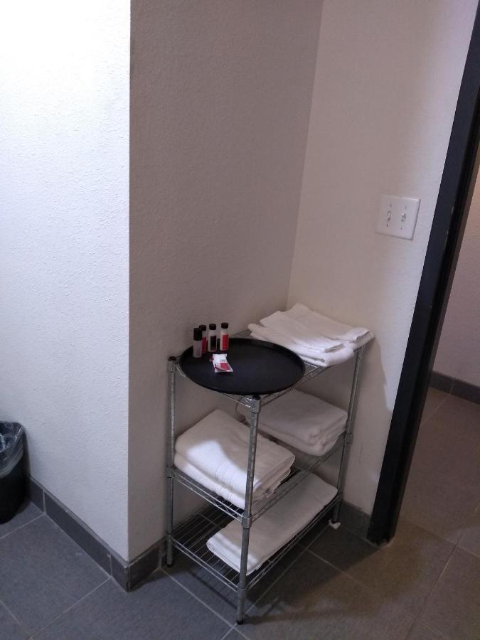 King Room - Disability Access/Non-Smoking at Days Inn by Wyndham Alva