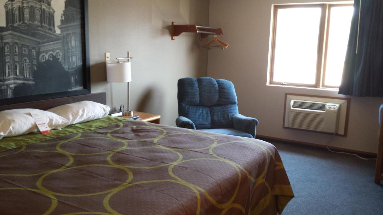 King Room- Non-Smoking at Super 8 by Wyndham Pella
