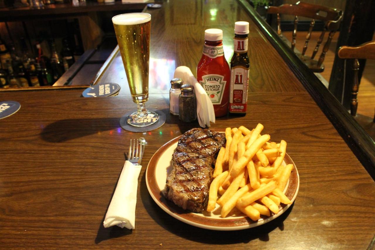 | Jimmy OConnor's Windham Mtn Inn
