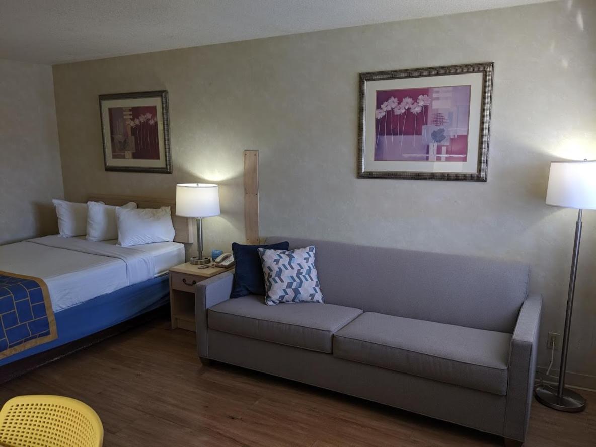 | Days Inn by Wyndham Bullhead City