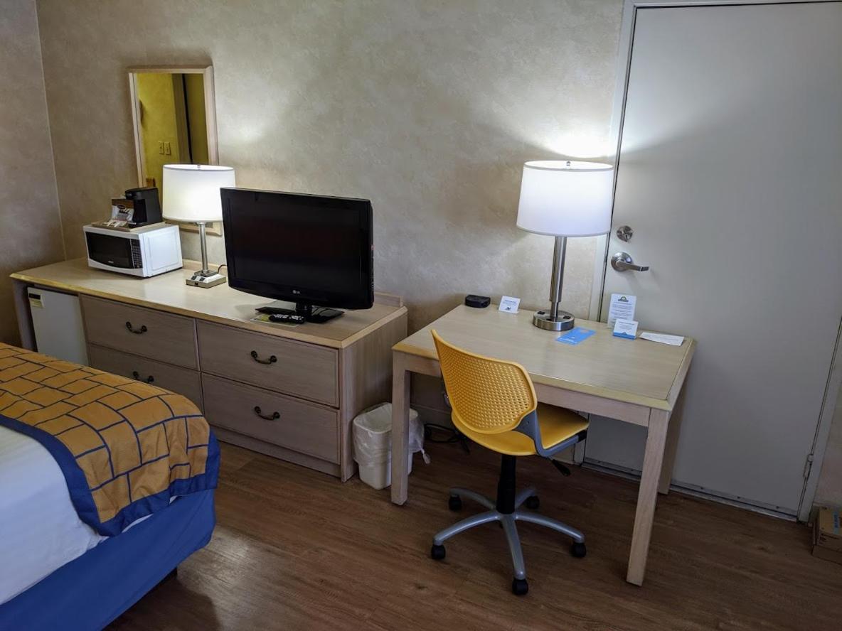 | Days Inn by Wyndham Bullhead City