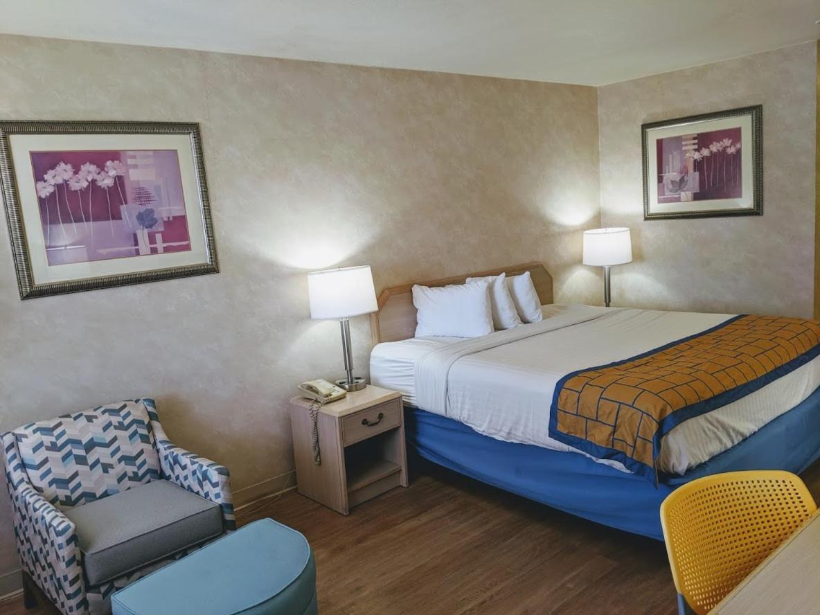 | Days Inn by Wyndham Bullhead City