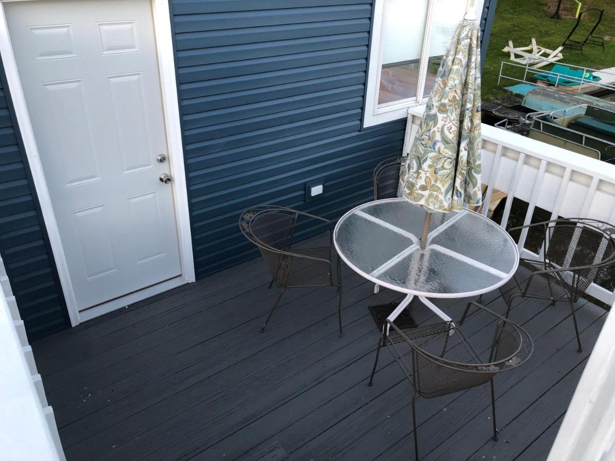 Family Suite with Balcony at Alexanders Landing