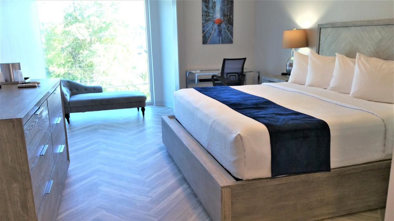 Luxury Room with King Bed at Athens Central Hotel