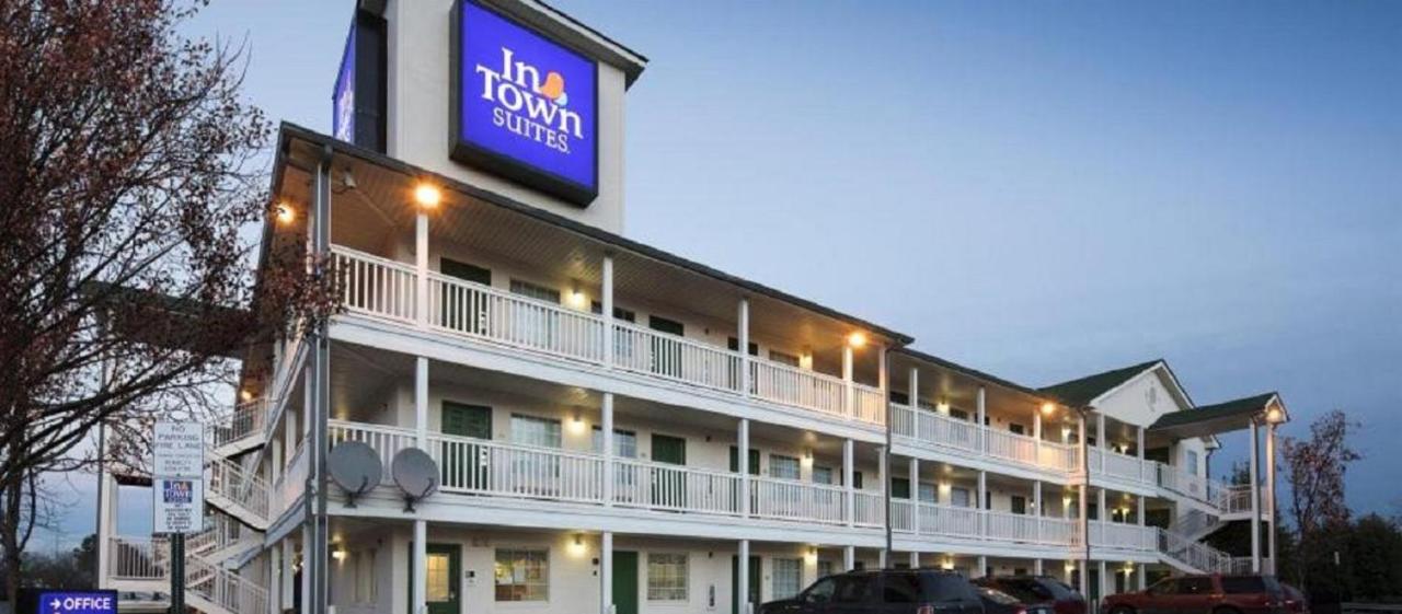  | InTown Suites Extended Stay Chesapeake VA - I-64 Crossways Blvd