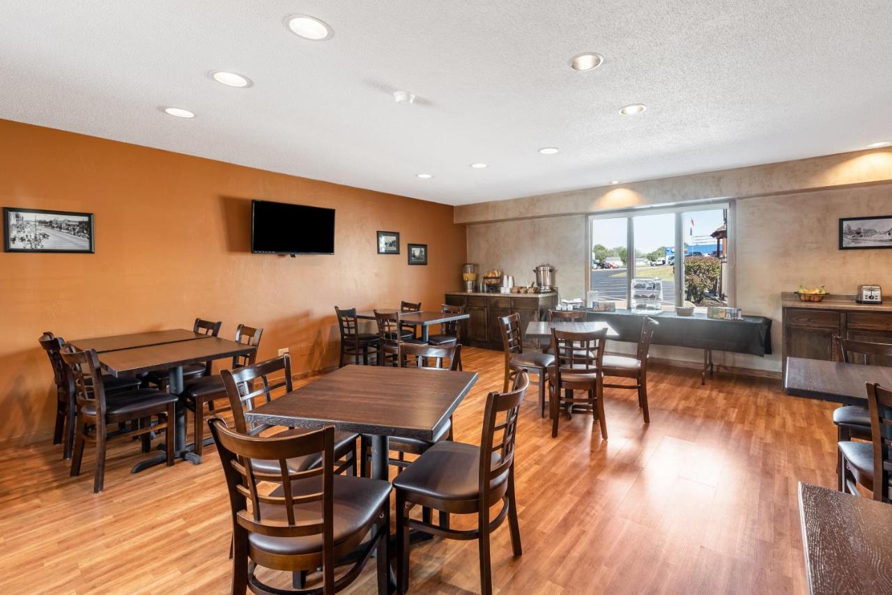 | Americas Best Value Inn St. Marys